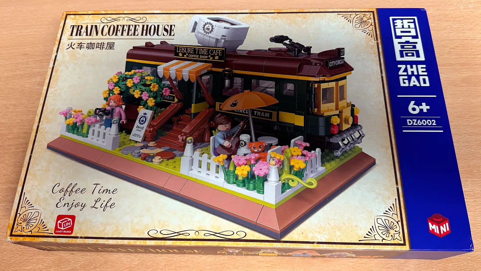 Verpackung des CraftBrickWorks Vintage Train Café, Setnummer DZ6002 Train Coffee House von ZHE GAO